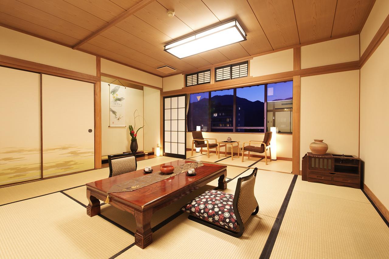 Kotobukiso Hotell Shin'onsen Eksteriør bilde